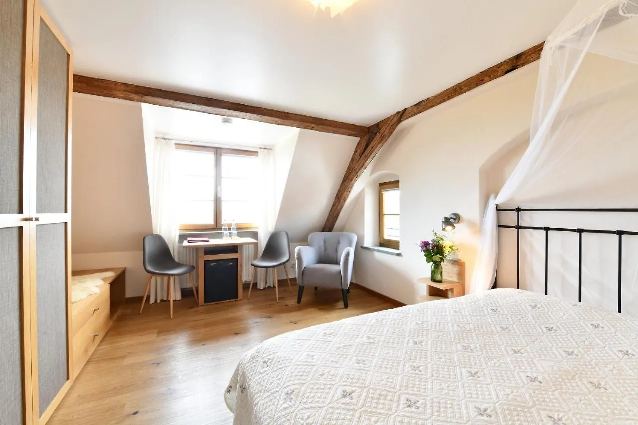Hotel Montfort-Schloessle Линдау